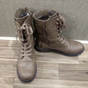Tan combat boots